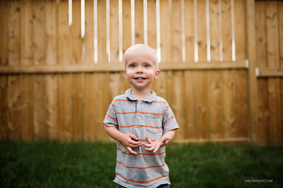 At home kids photos | Backyard Play | Carlin Anquist Photography